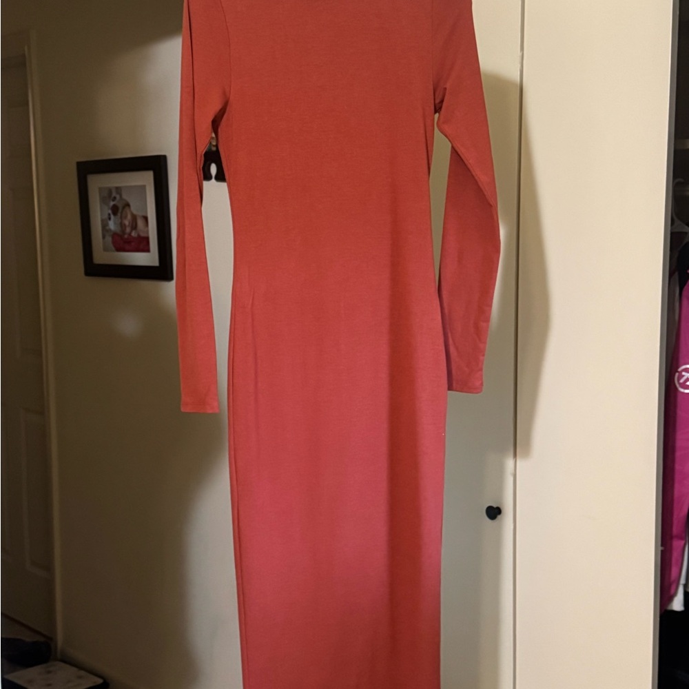 Good American Sunset Down Midi body on dress Medium (size 2 in Good American)